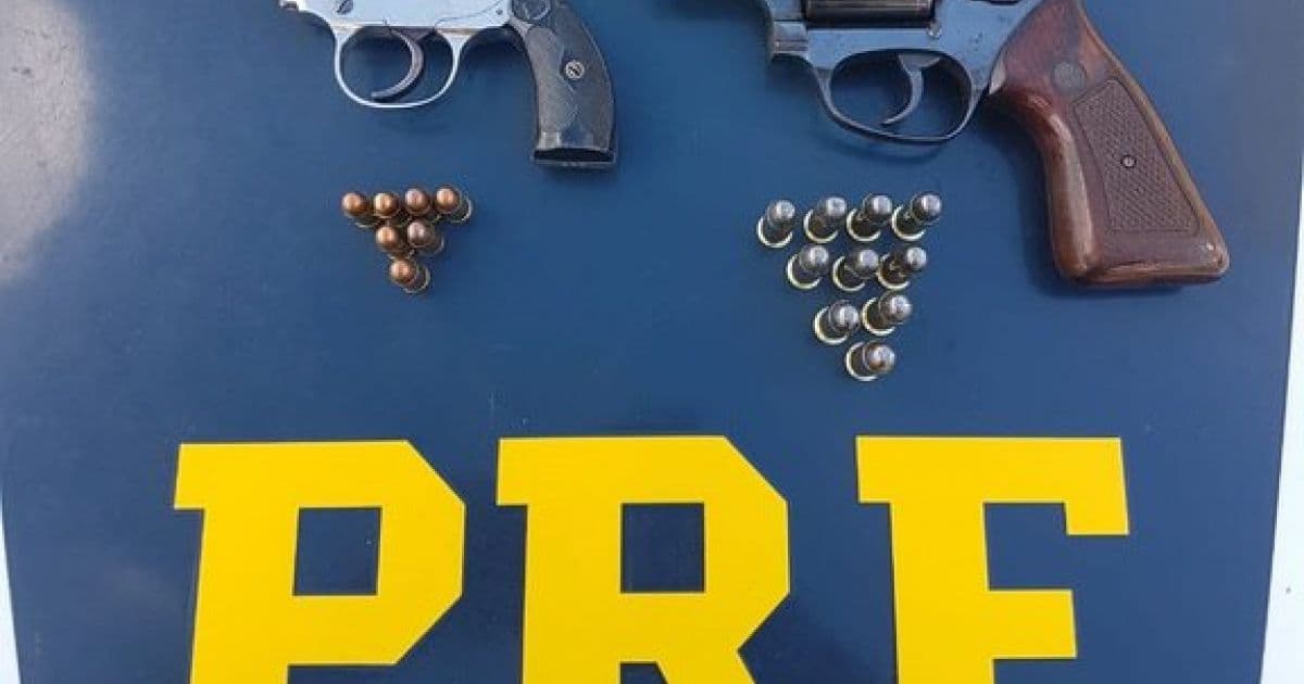 Conquista: PRF-BA prende motorista com revólveres e munições escondidos em carro