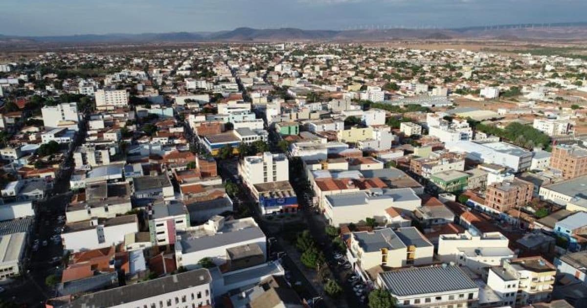 Guanambi: População adere a decreto que restringe circulação até a próxima segunda 