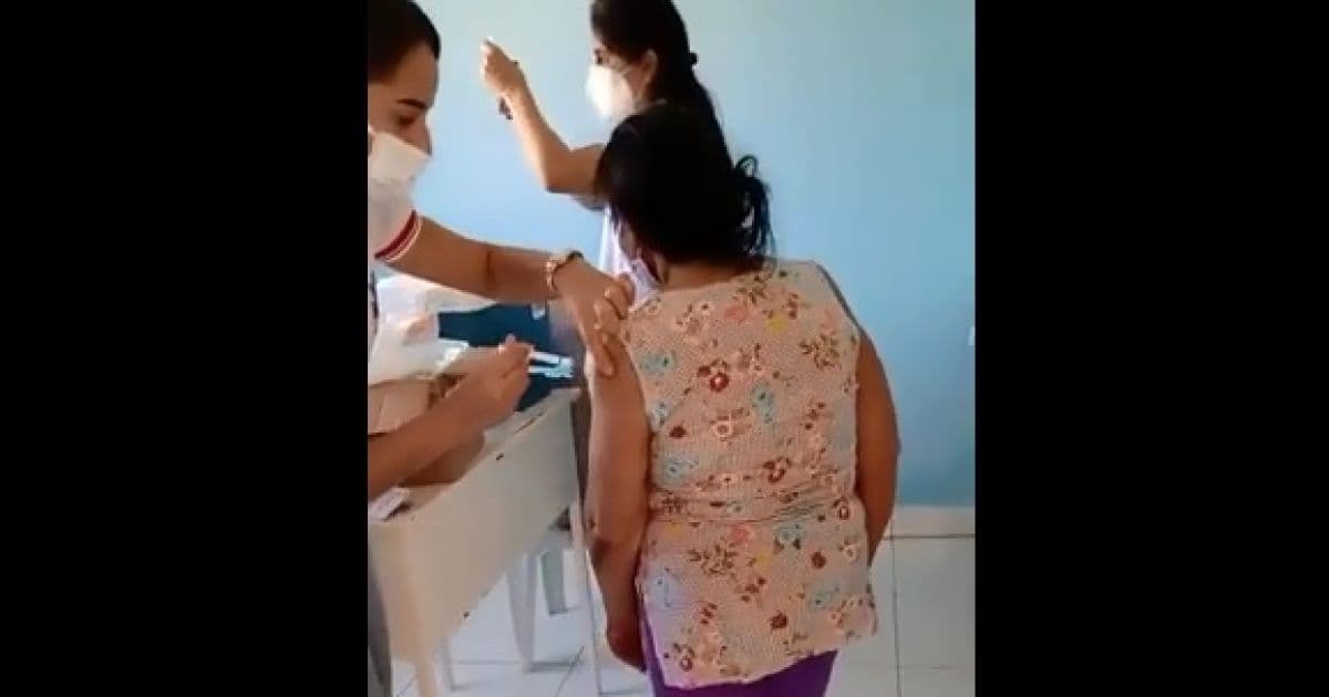 Rio do Pires: Técnica de enfermagem é afastada por não vacinar idosa 