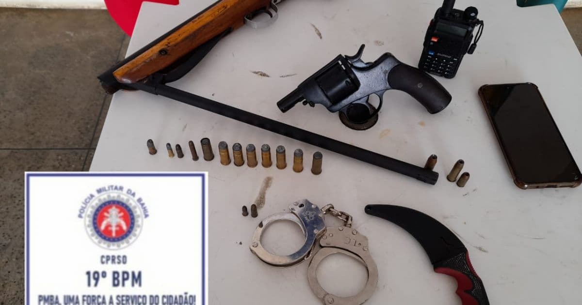 Jaguaquara: Dupla é apreendida com armas, munições e rádio comunicador 