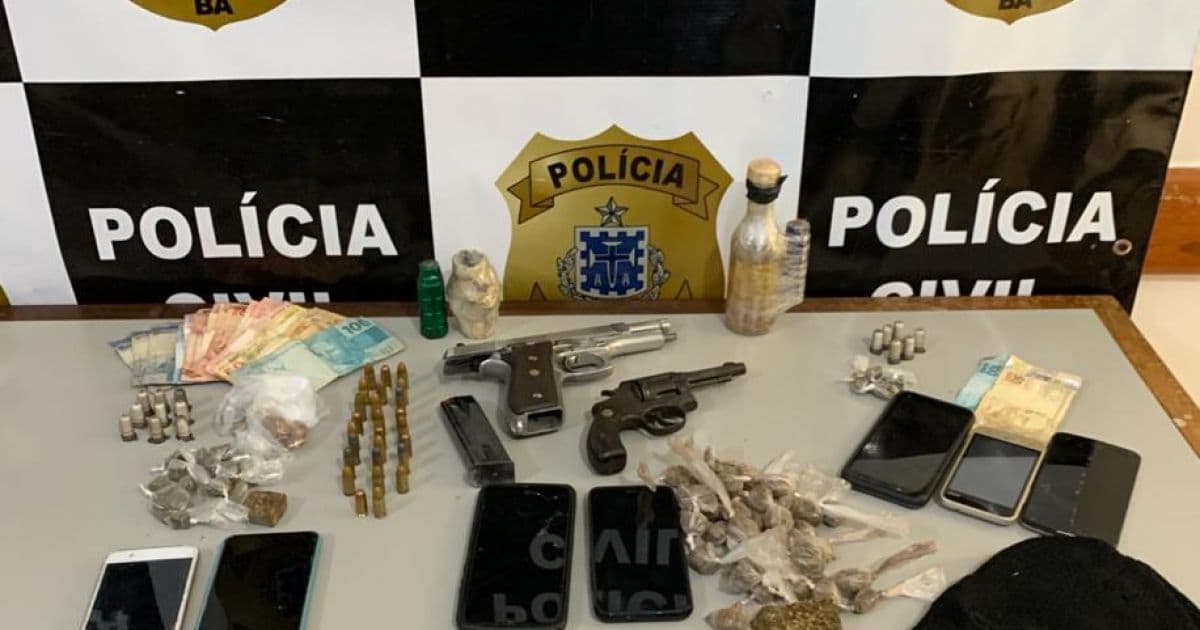 Em operação, explosivos, armas e drogas são localizados em 22 imóveis de Belmonte