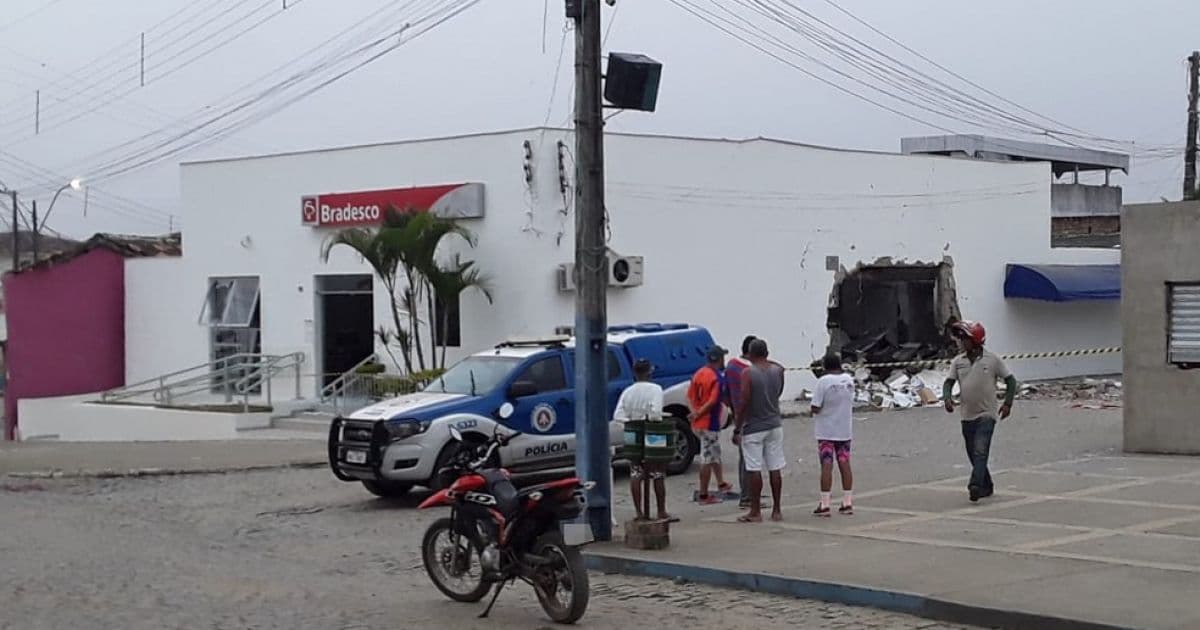 Grupos explodem bancos em Coronel João Sá e Santa Cruz da Vitória 