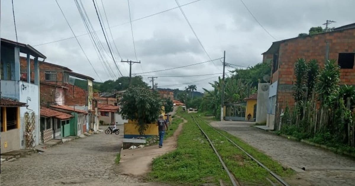 Cachoeira: Deputado se manifesta contra demolição de casas à margem de trem