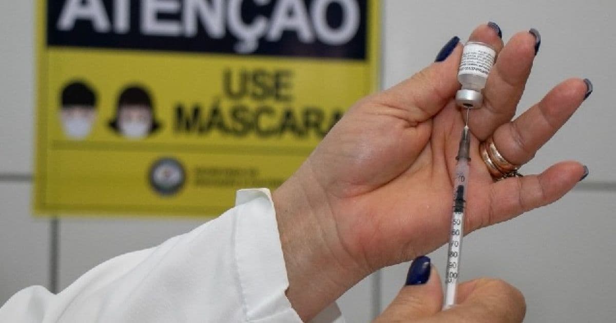  Teixeira de Freitas aplica imunizante da Pfizer em adolescentes nesta sexta