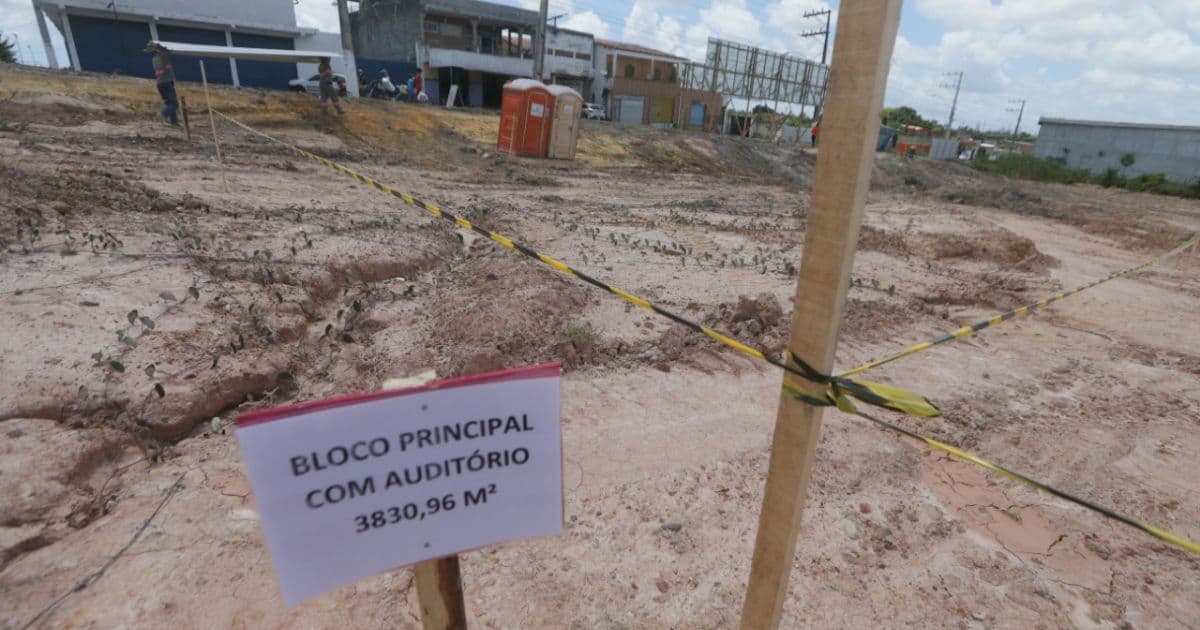 Governo inicia construção de escola de tempo integral em Dias D'Ávila