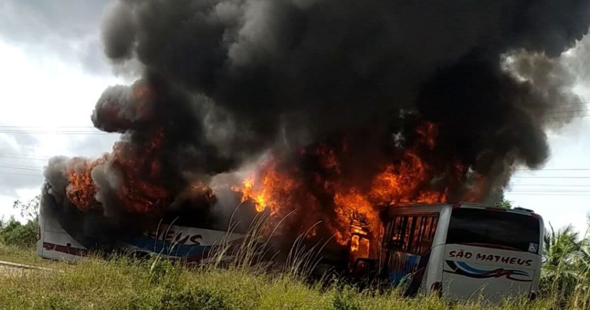 Retirolândia: Motoristas dos dois ônibus morrem em acidente na BA-120 
