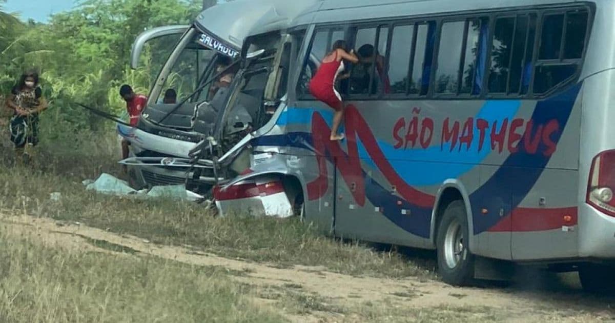 Retirolândia: Acidente com dois ônibus deixa 44 feridos; 12 ficaram em estado grave