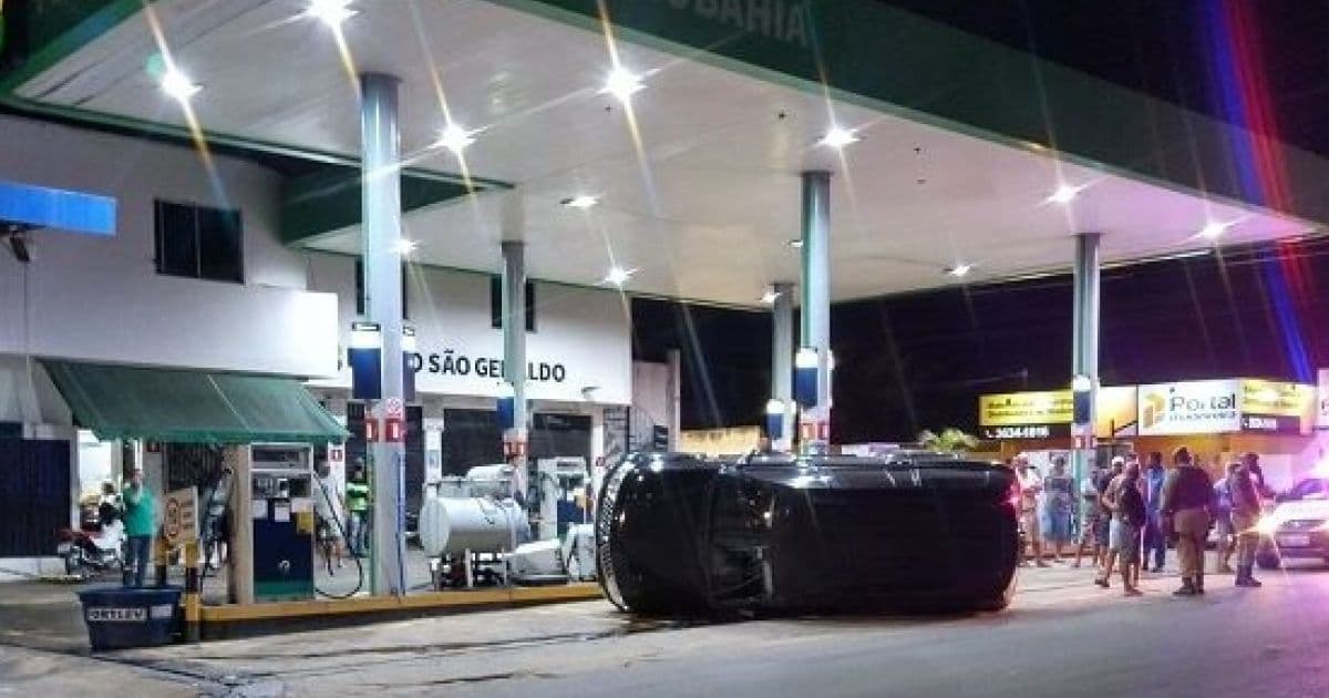 Amargosa: Motorista perde controle e atinge bomba de posto de combustível