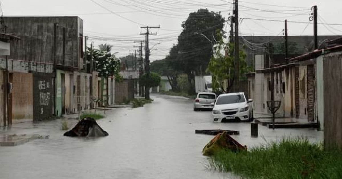 Chuva causa alagamentos e transtornos na RMS, Feira e outras cidades baianas