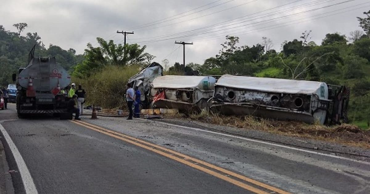 Ipiaú: Trecho da BR-330 tem interdição total há quase 24h após acidente com caminhão 