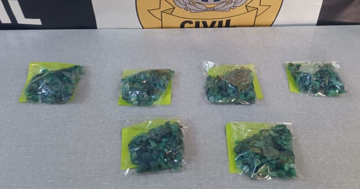 Campo Formoso: Polícia Civil apreende 1100 pedras de esmeraldas