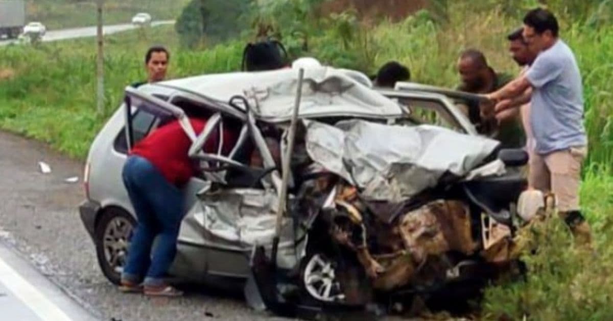 Itagimirim: Três pessoas morrem em acidente que envolveu 3 veículos na BR-101 