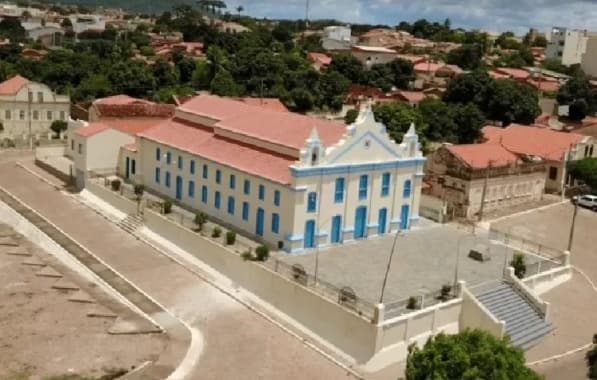 Professor terá de arcar com indenização de R$ 50 mil por assédio sexual contra aluna na Bahia 