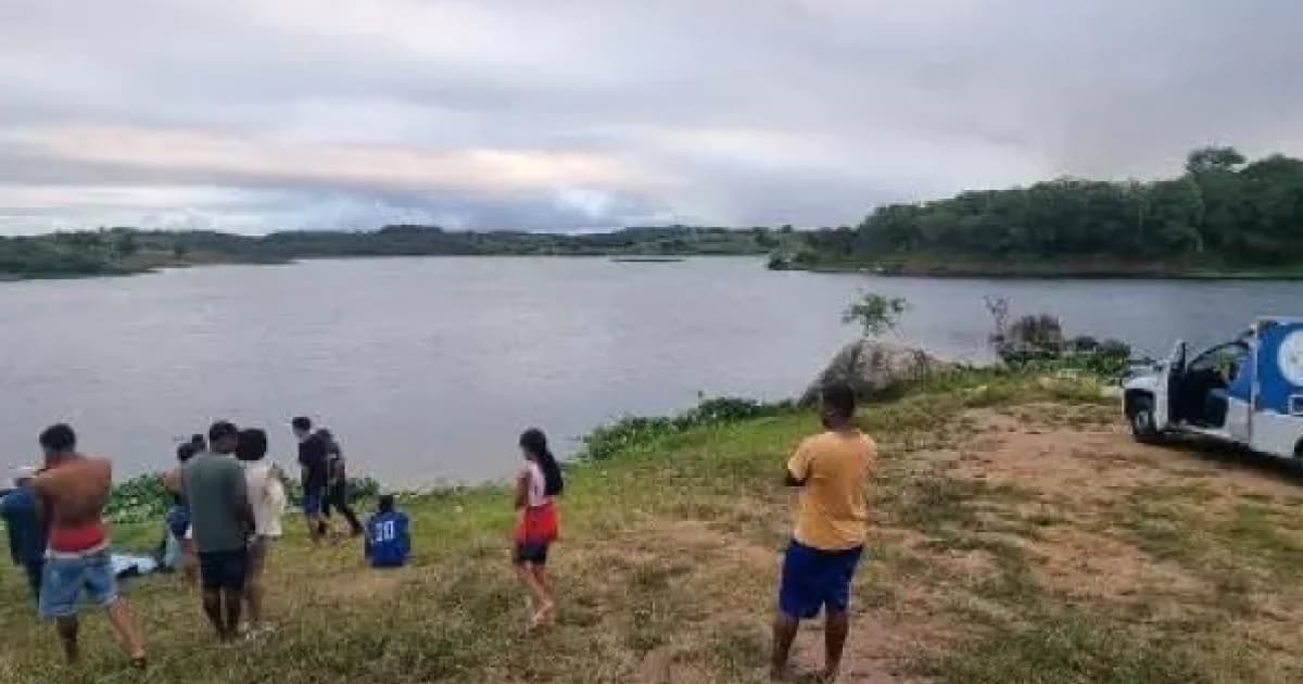 Polícia ouve pescador que estava em naufrágio que causou morte de mãe e filho na Bahia