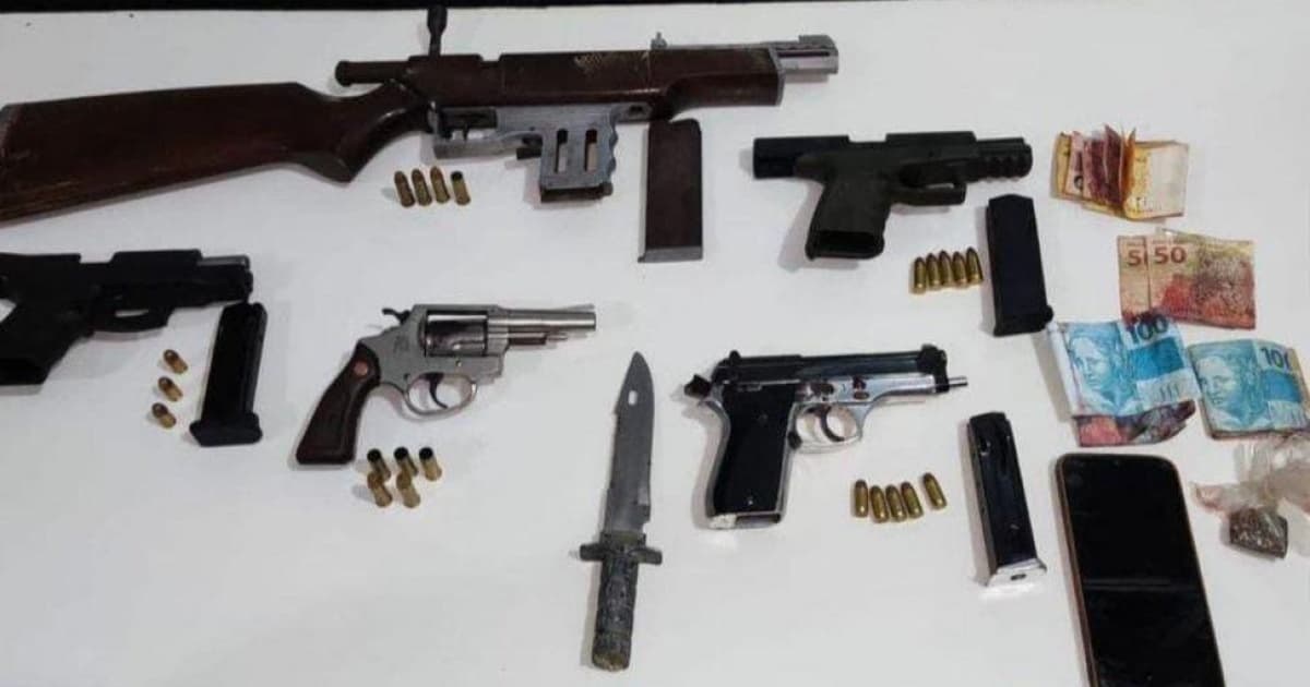 Polícia apreende rifle, pistolas e revólver com traficantes no Sudoeste baiano