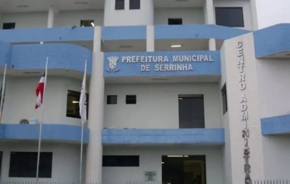 Prefeitura de Serrinha nega irregularidade em recolhimento de contribuições previdenciárias e esclarece débitos
