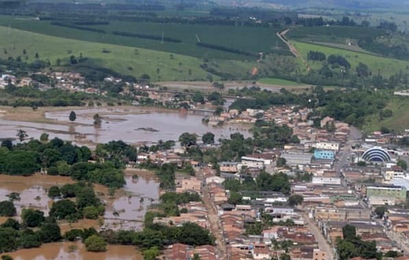 Afetadas por enchentes, cidades baianas do Extremo Sul recebem projeto de prevenção a desastres naturais