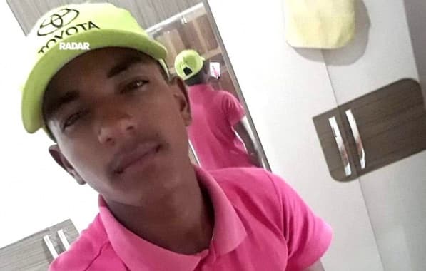 Jovem morre após choque elétrico ao deixar quadra de futebol na Bahia 