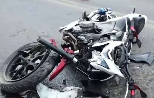 Motociclista morre em colisão com caminhonete quando seguia para trabalho na Bahia