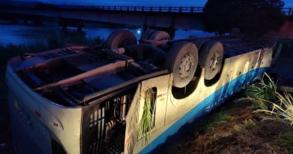 Acidente com ônibus no Sudoeste baiano deixa cinco mortos