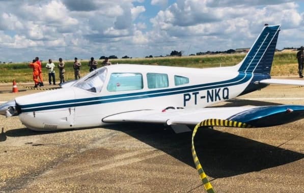 Avião “quebra” ao aterrissar por engano em aeroporto desativado na Bahia