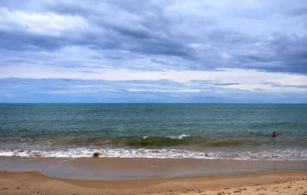 Turista morre após passar mal quando nadava em praia na Bahia