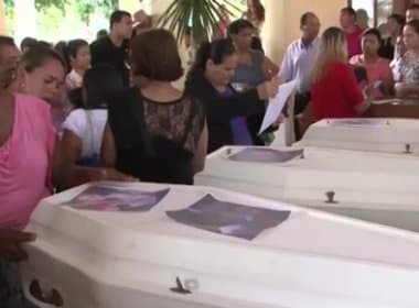 Porto Seguro: Casal e quatro filhos mortos em acidente são enterrados