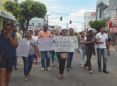 Amargosa: Após 3 dias de gestão, prefeito é alvo de primeiro protesto