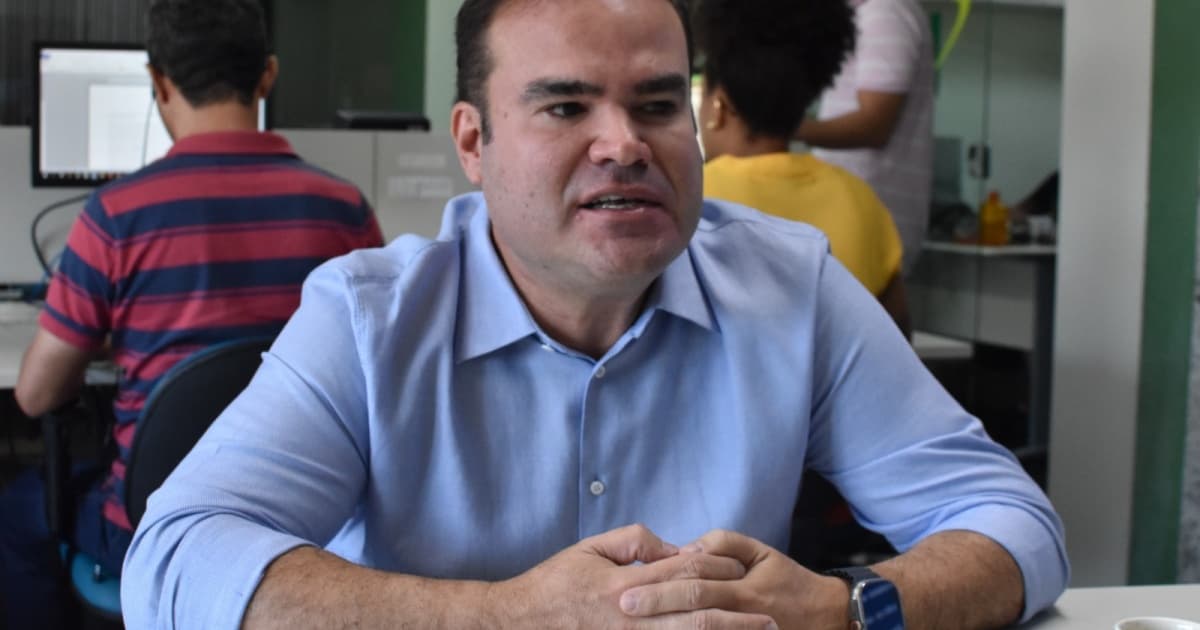 Cacá Leão participa da discussão de nomes para disputar prefeitura de Lauro de Freitas, mas descarta candidatura - 06/03/2023