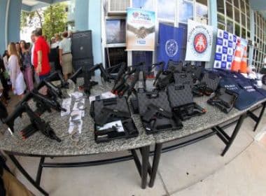 &#039;Não vá que é barril&#039;: Polícia baiana recebe 8,5 mil armas para combater o crime
