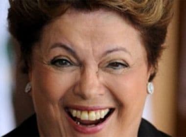 Rebelde, Dilma sai escondida para andar de moto por Brasília