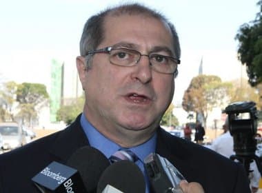 Telefônica não poderá controlar Vivo e TIM no Brasil, diz ministro
