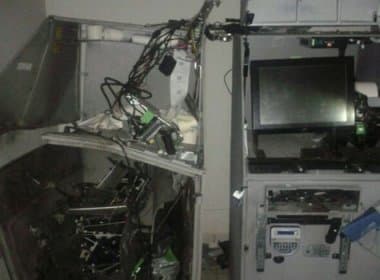 Ibipitanga: Quadrilha armada cerca cidade e explode caixas eletrônicos