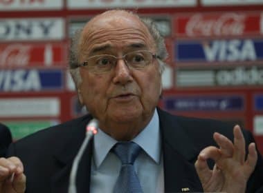 Presidente da Fifa critica atrasos em obras e admite: ‘teremos novas manifestações na Copa’