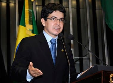 Pré-candidato à Presidência, Randolfe Rodrigues vai participar da Lavagem do Bonfim