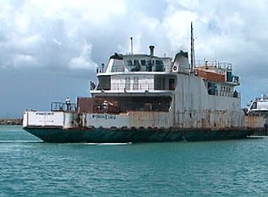 Ferry à deriva: Administradora aponta disjuntor desligado; &#039;Foi sabotagem&#039;, afirma secretário