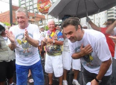 Aécio Neves marca presença no Carnaval de Salvador na sexta-feira