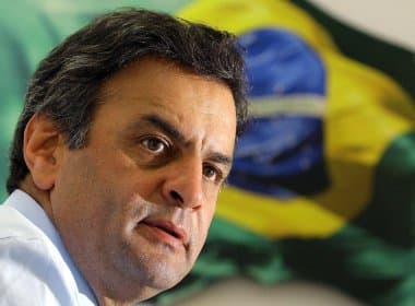 PSDB adia lançamento de candidatura de Aécio para depois da Semana Santa