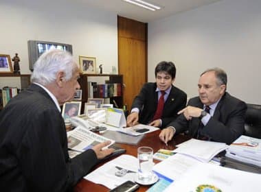 Petrobras: Grupo de senadores aciona Procuradoria-Geral da República; Dilma é citada