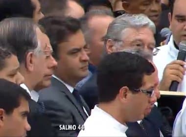Missa para Campos começa e tem presença de Dilma, Lula e Aécio