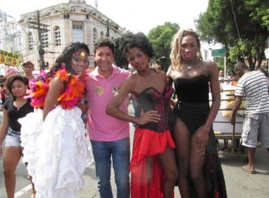 Marcos Mendes defende criminalização da homofobia durante Parada Gay