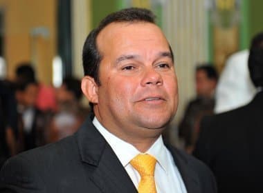 Candidato único, Geraldo Júnior comemora maioria dos votos para vice-presidência
