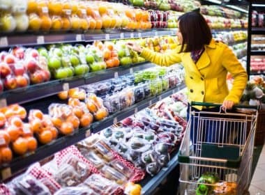Pesquisa do IBGE mostra crescimento de mais de 99% em preço de alimentos