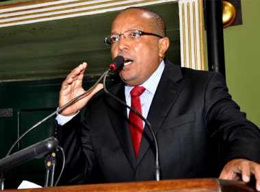 Suíca é novo líder da oposição da Câmara; Aladilce é cotada para ocupar vaga em 2016