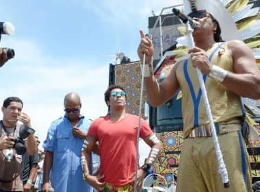 Carlinhos Brown e Ivete Sangalo iniciam arrastão no circuito Barra-Ondina