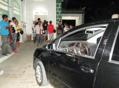 Policial civil é morto a tiros em praça em Jaguaquara
