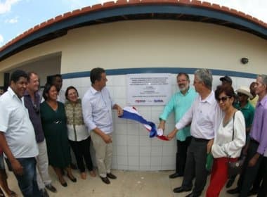 Rui Costa entrega novas unidades escolares na zona rural de Riachão das Neves
