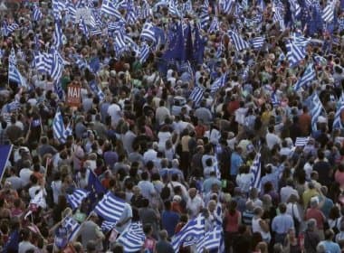 Grécia rejeita proposta de credores com vitória do &quot;não&quot; em plebiscito