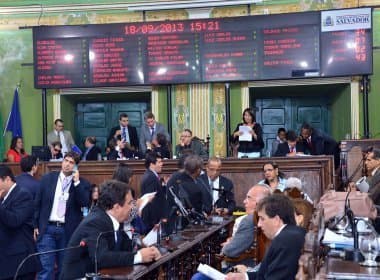 Câmara de Salvador aprova LDO 2017 e prorrogação de abono para servidores
