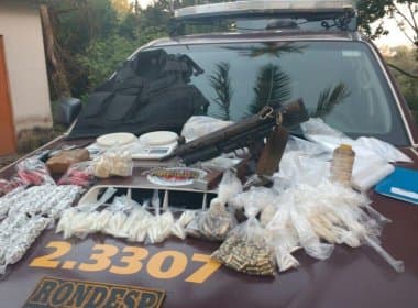 PM encontra metralhadora, dois quilos de droga e 190 munições em Águas Claras